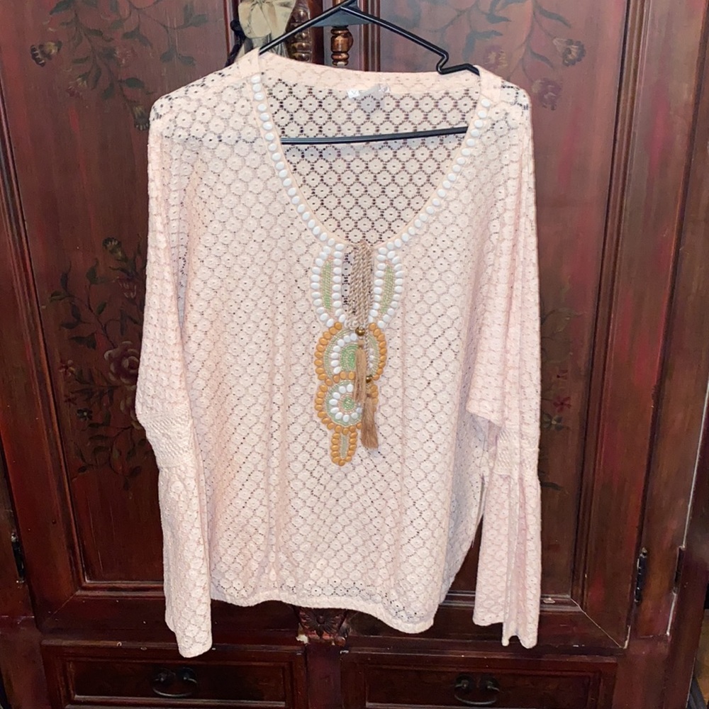 Venus light peach lace beaded tunic. Size XL
